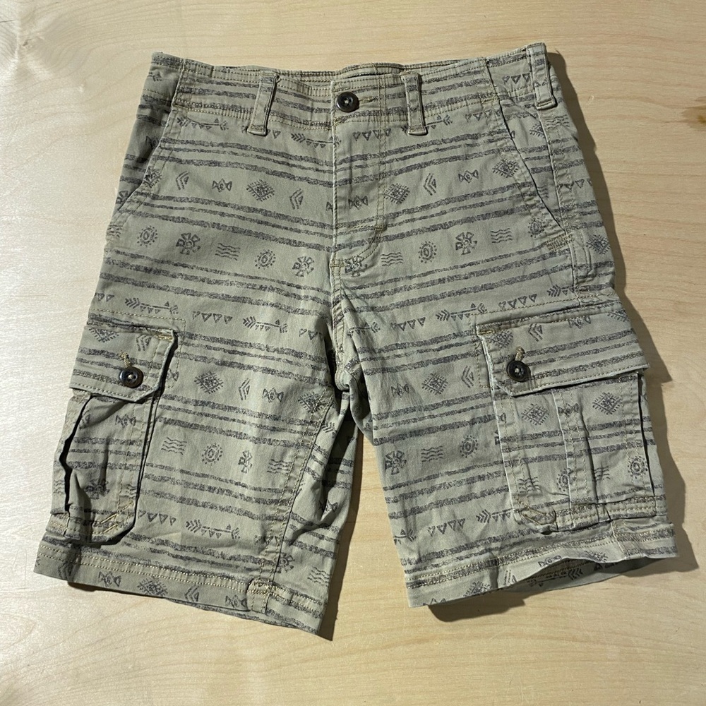 American Eagle Outfitters Men's Cargo Shorts - Patterned
size 30 (GX)